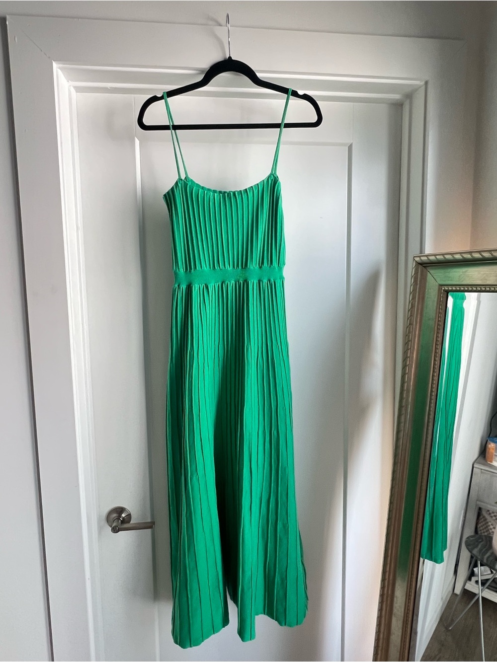 Spaghetti Strap Pleated Maxi Dress in Emerald Green